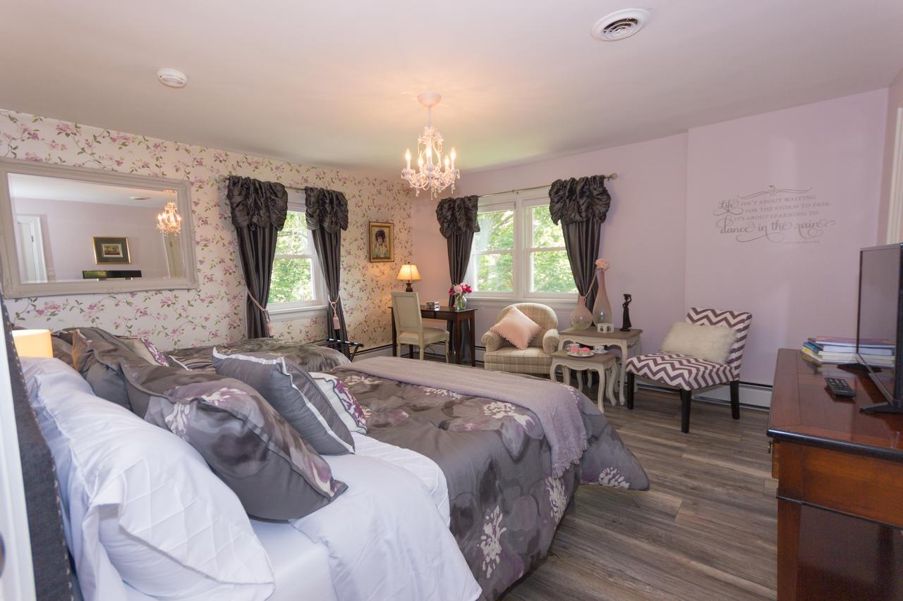 Mapleridge Boutique Bed & Breakfast *